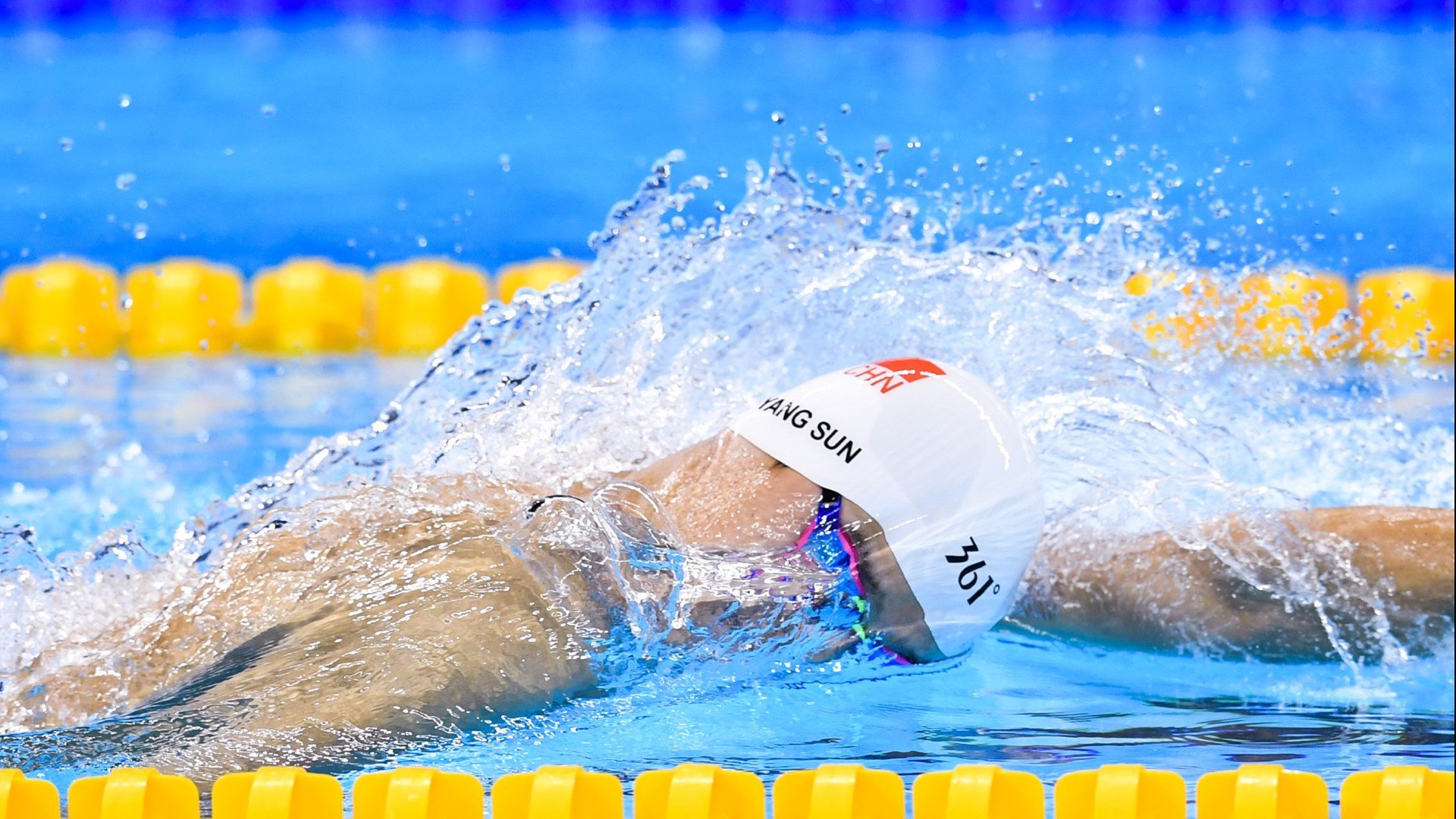 混合泳对决波兰沉着冷静，混合泳夺冠视频